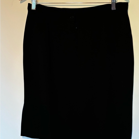 WINTER SALE - Giorgio Armani Pencil Skirt - Picture 4 of 5